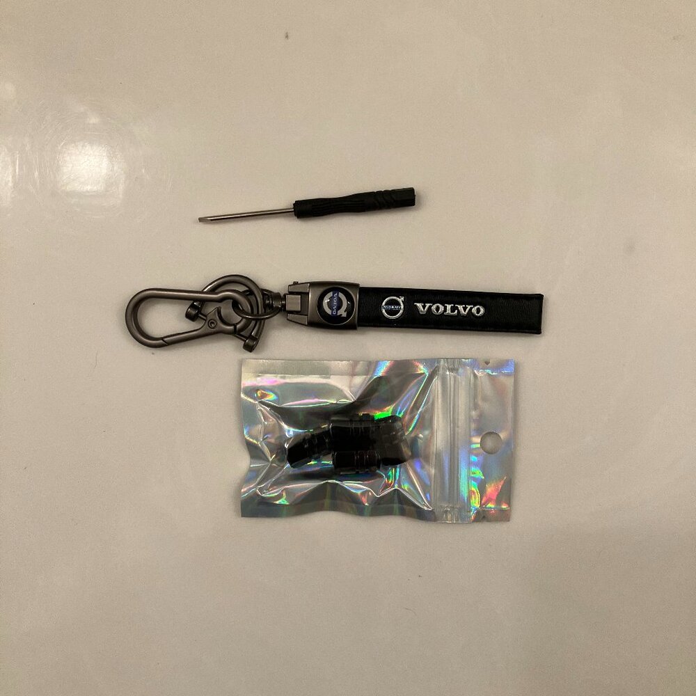 LEATHER VOLVO KEY CHAIN